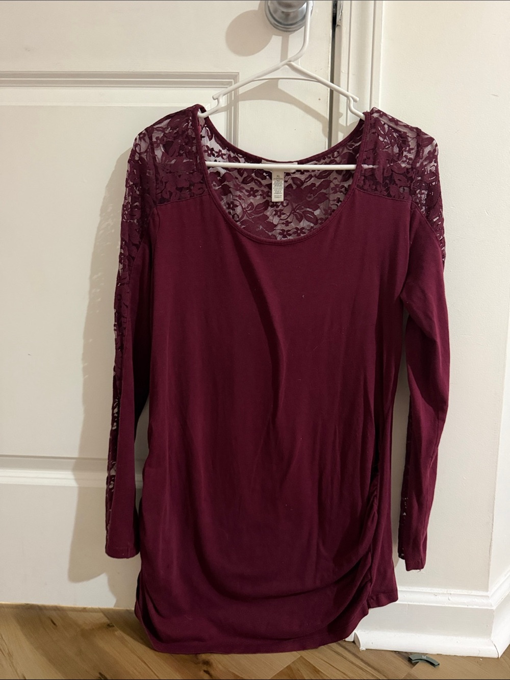 Women’s Lace-Yoke Long Sleeve Top in Burgundy